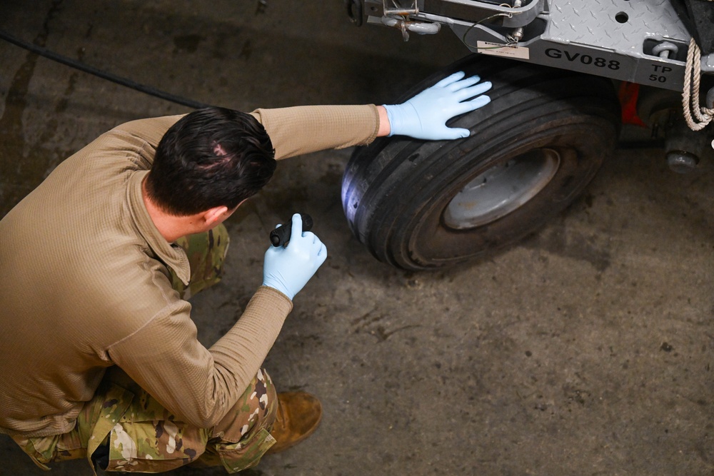 The 3rd MUNS perform a munitions loading exercise on JBER