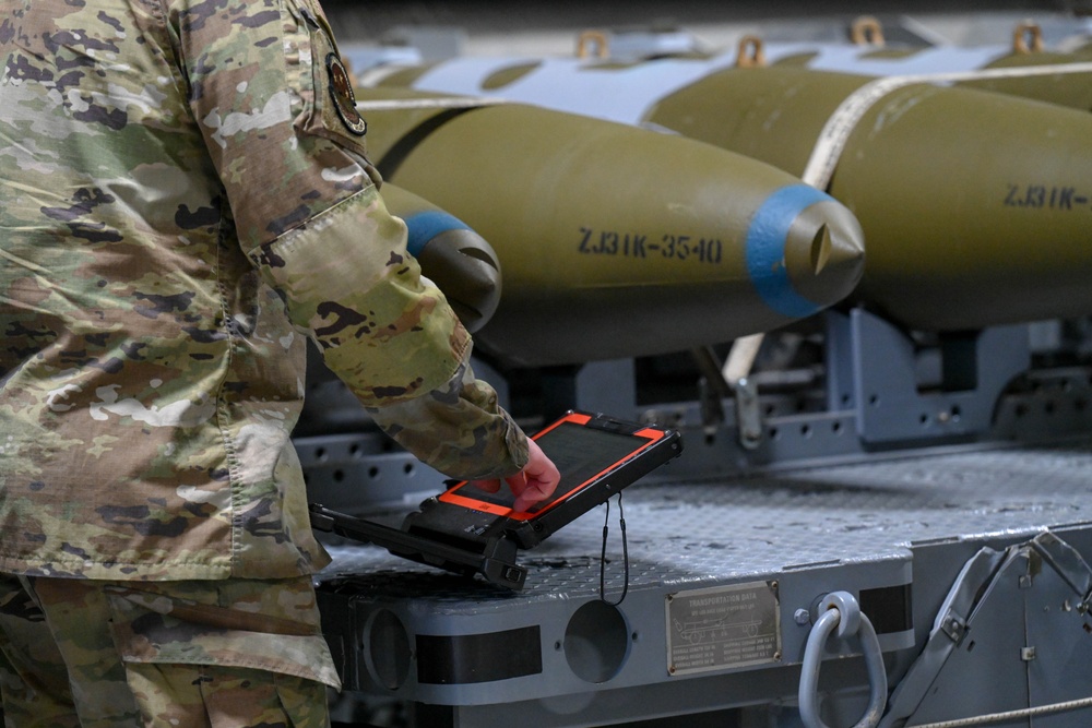 The 3rd MUNS perform a munitions loading exercise on JBER