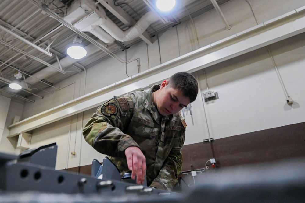 The 3rd MUNS perform a munitions loading exercise on JBER