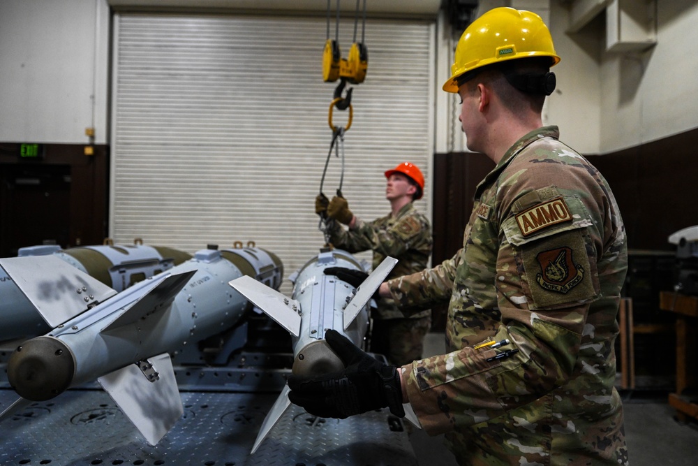The 3rd MUNS perform a munitions loading exercise on JBER