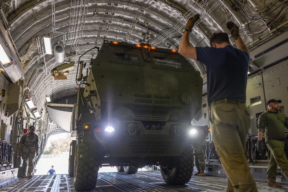 U.S. Marines rehearse HIMARS employment with Royal Canadian Air Force