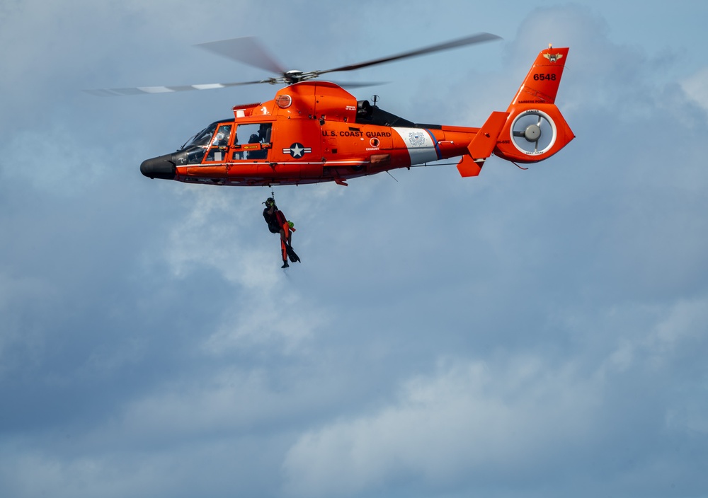 Coast Guard Air Station Barbers Point conducts training