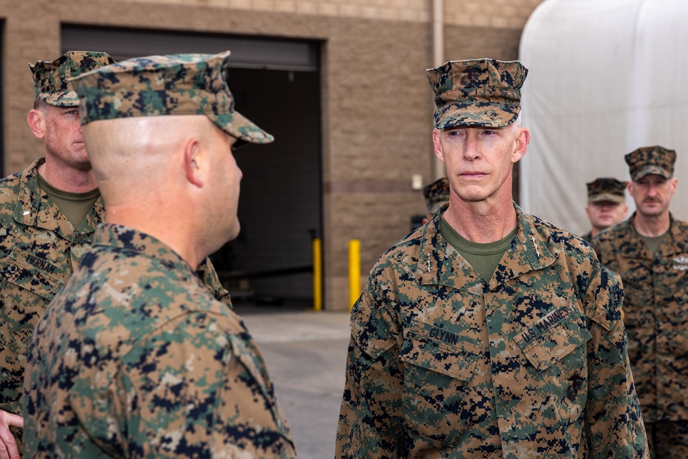 Commander, MARFORPAC visits 3rd AA Bn.