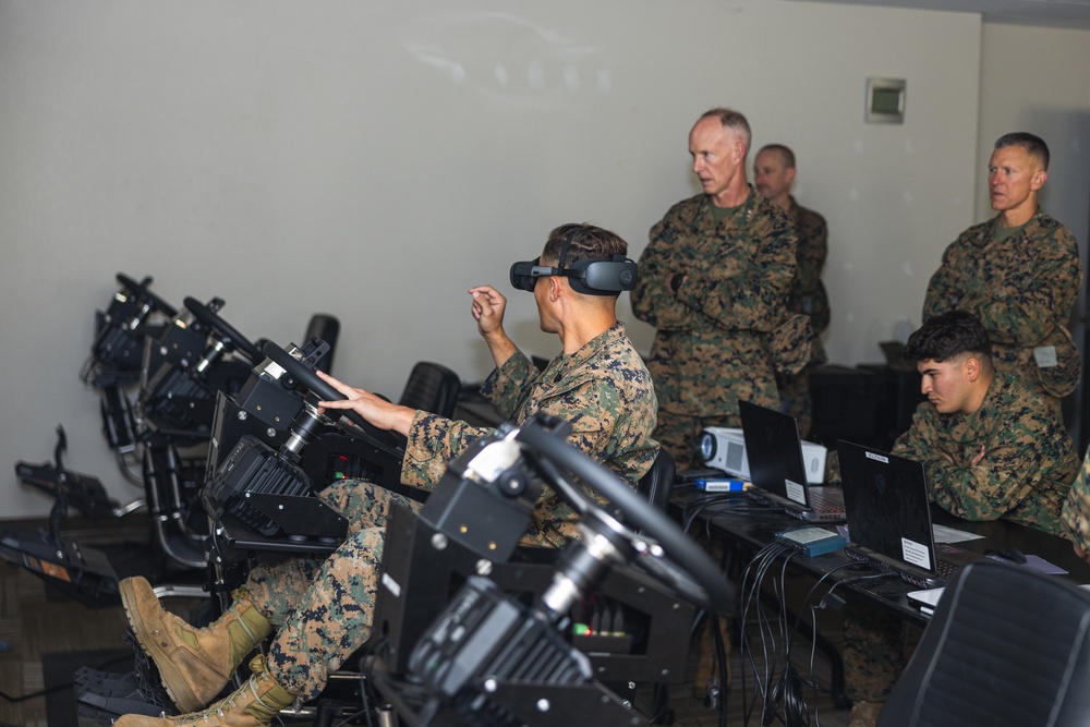 Commander, MARFORPAC visits 3rd AA Bn.