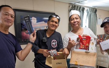 Shoeboxes for Sailors Touch MSCFE Mariners Just before Holidays