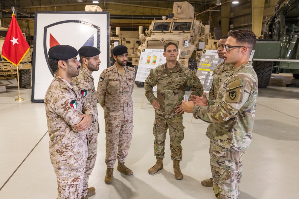 Kuwait Ministry of Defense visits 401st Army Field Support Brigade