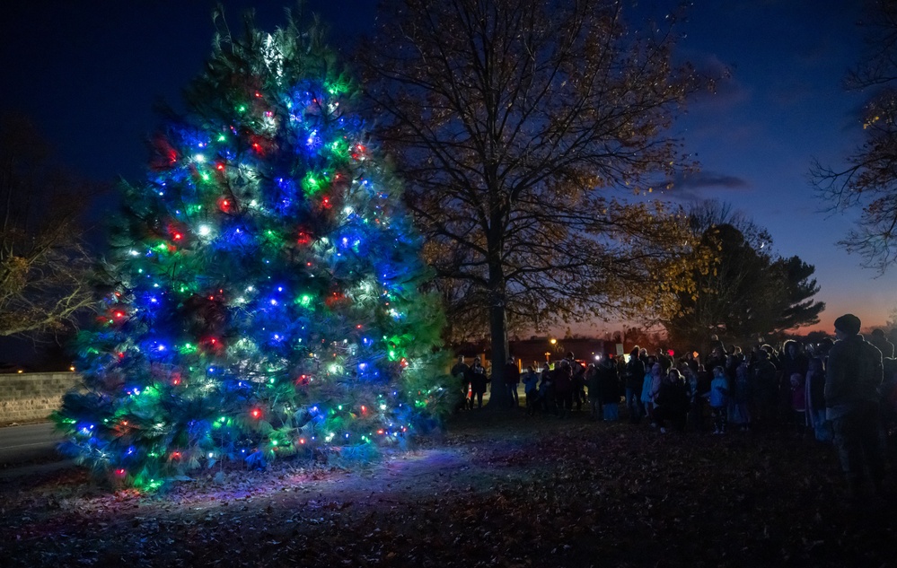 Team Dover starts the holiday season with annual tree-lighting ceremony