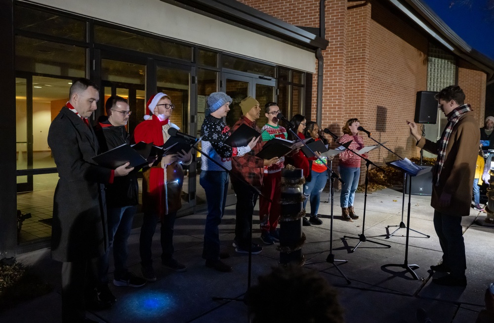 Team Dover starts the holiday season with annual tree-lighting ceremony