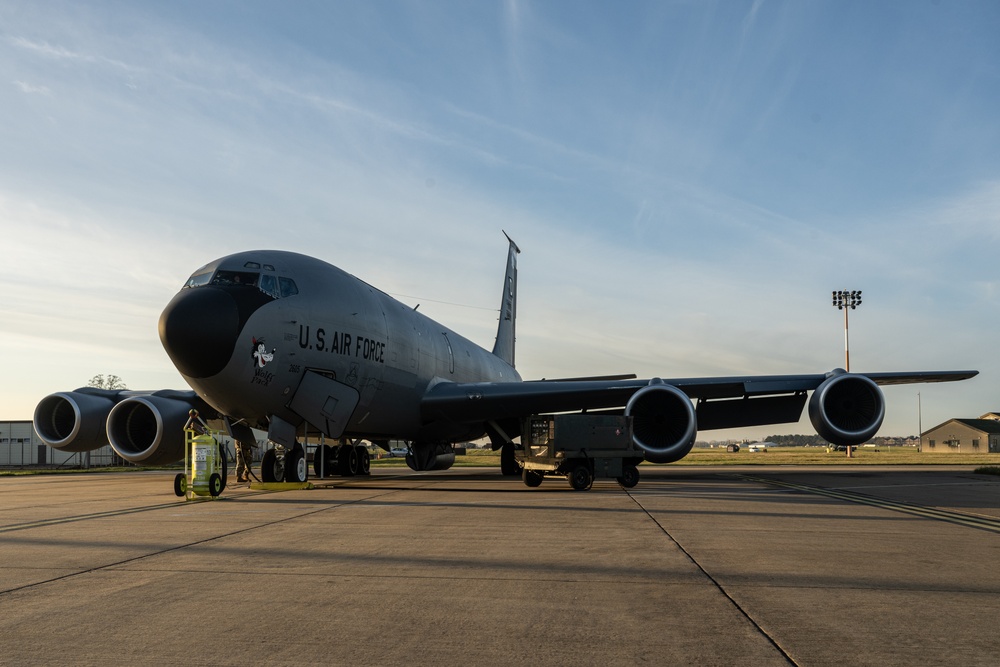 100th ARW refuels 48th FW Strike Eagles