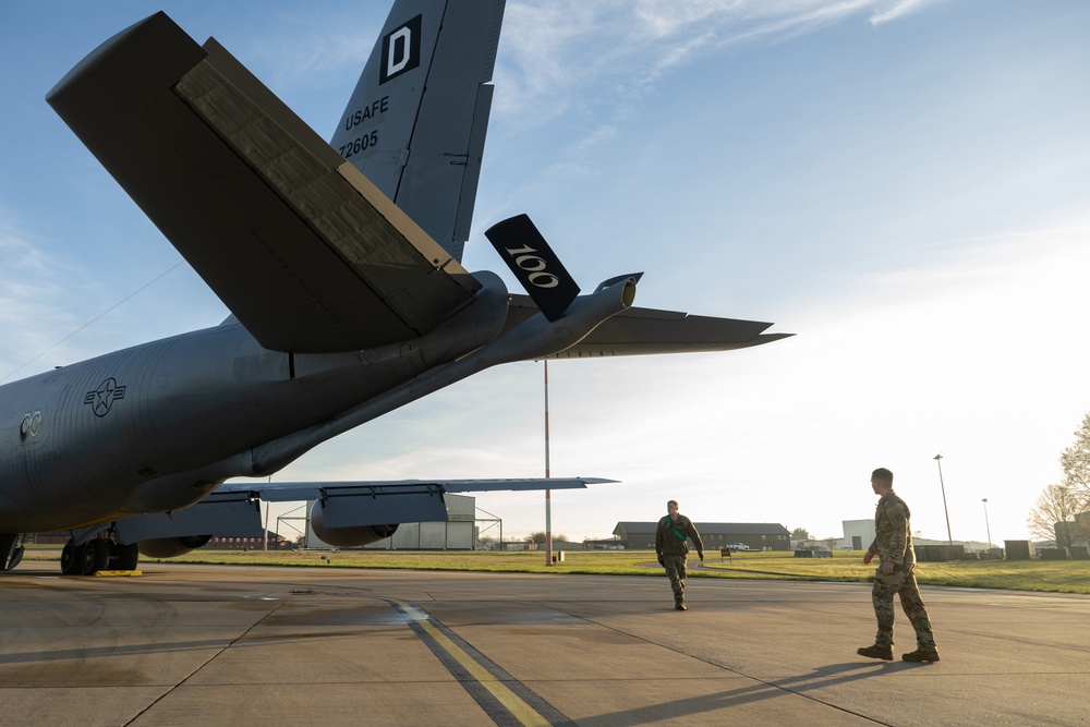 100th ARW refuels 48th FW Strike Eagles