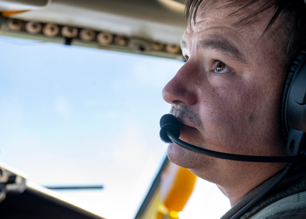 MacDill's KC-135 fuels Global Strike B-52