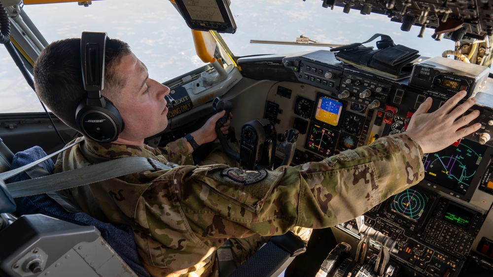 MacDill's KC-135 fuels Global Strike B-52