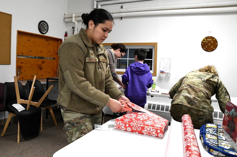 168th Wing Airmen Wrap Presents for Operation Santa Claus