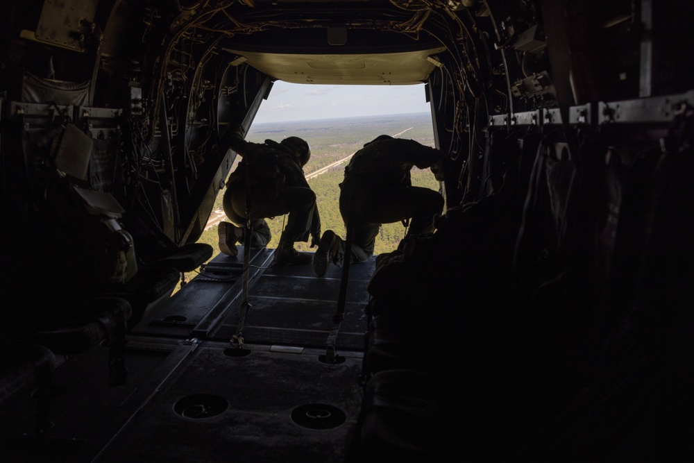 U.S. Marines with VMM-263 work alongside Royal Netherlands Army during Bold Quest 24