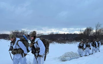 10th Mountain Division Alpine leaders train to go where others dare not go