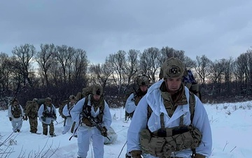 Commando Brigade Leaders Execute Cold Weather Training