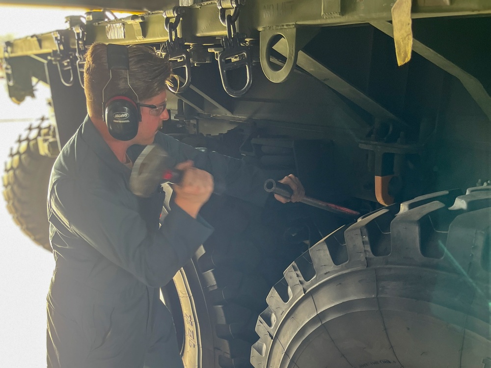 NMCB 1 Vehicle Maintenance