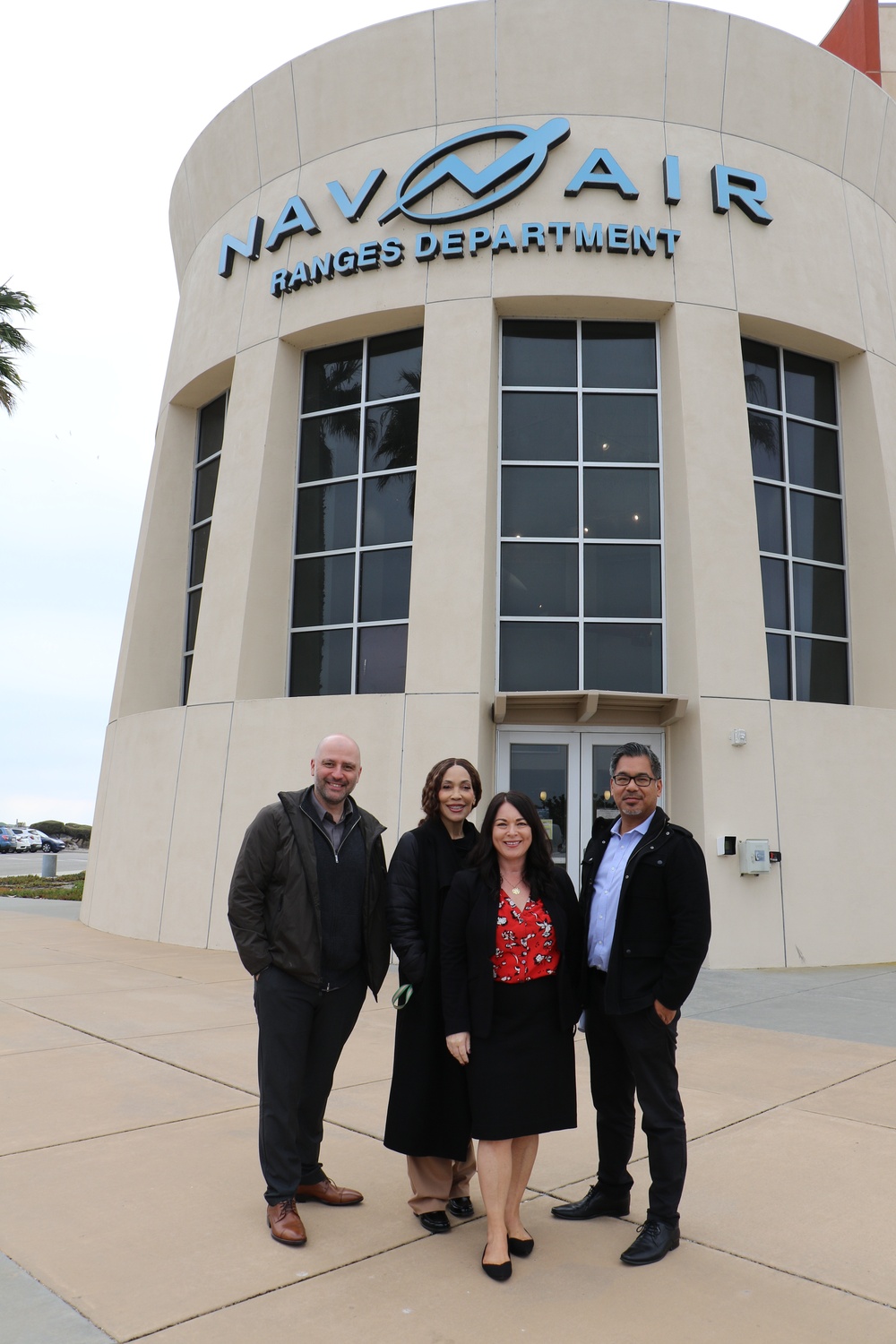 NAVAIR Deputy Counsel Visits NAWCWD