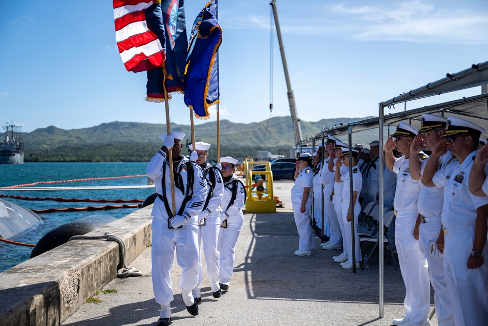 USS Minnesota Holds Change of Command