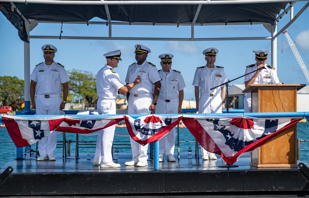 USS Minnesota Holds Change of Command