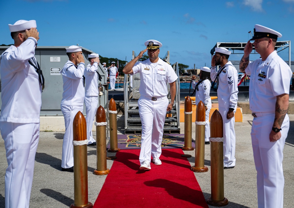 USS Minnesota Holds Change of Command