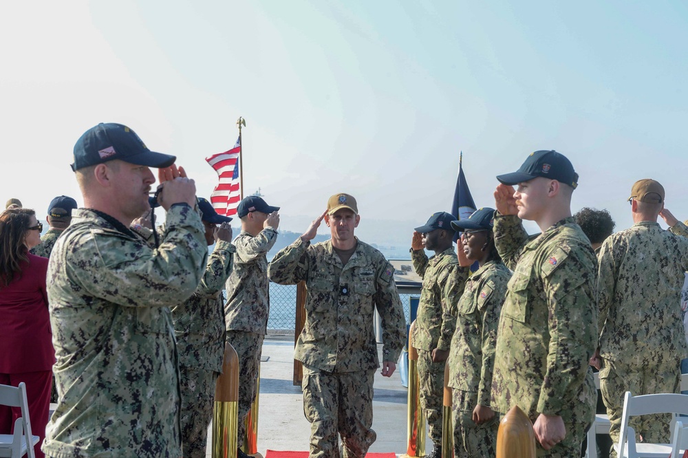 USS Omaha (LCS 12) Blue Crew Conducts Change of Command