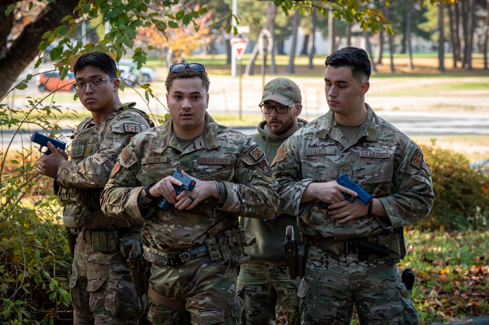 Misawa Airmen conduct SWAT training