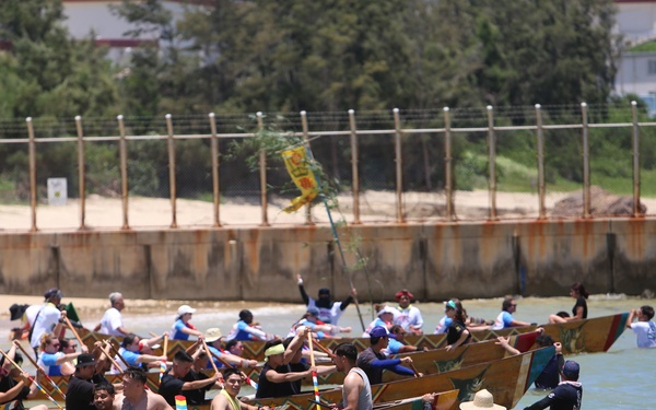 Hare is back!! Schwab Marines Enjoy Okinawan Traditional Dragon Boat Race / ハーレーが帰ってきた！　地元伝統行事を楽しむ海兵隊