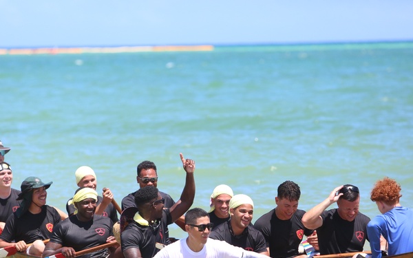 Hare is back!! Schwab Marines Enjoy Okinawan Traditional Dragon Boat Race / ハーレーが帰ってきた！　地元伝統行事を楽しむ海兵隊