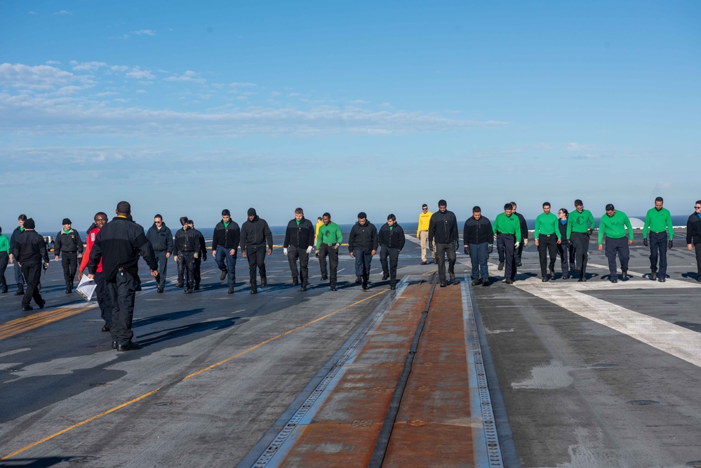 USS Ronald Reagan (CVN 76) conducts flight deck drills.