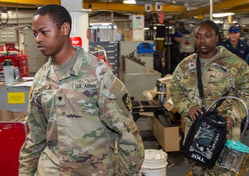 U.S. Army Medics Train with Navy Corpsmen aboard USS Ronald Reagan (CVN 76)