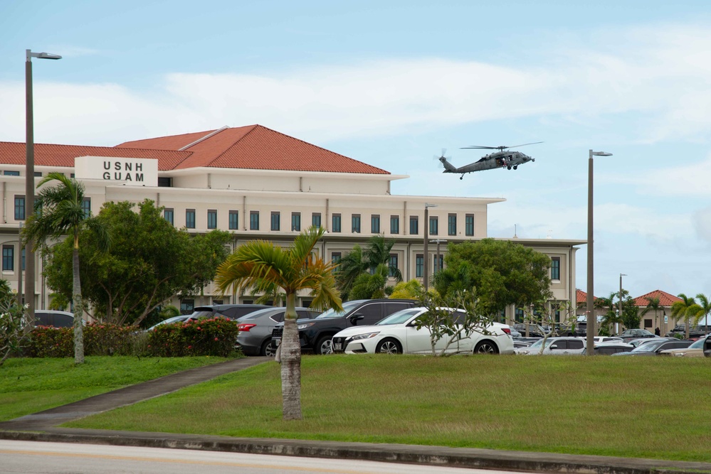 Santa flies over Naval Hospital Guam with HSC 25