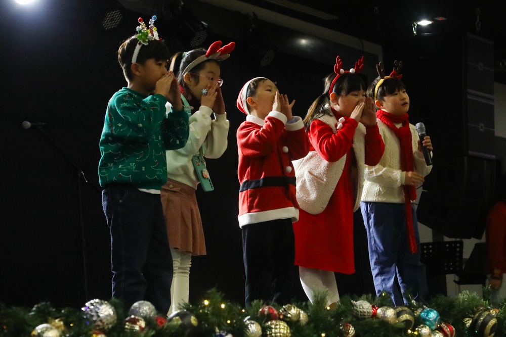 Camp Casey celebrates annual holiday tree lighting ceremony