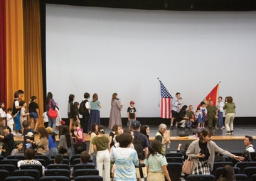 Camp Foster Opens Doors to Families on Workers' Day / キャンプ・フォスター、日本人基地従業員の家族に門戸を開く