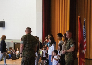 Camp Foster Opens Doors to Families on Workers' Day / キャンプ・フォスター、日本人基地従業員の家族に門戸を開く