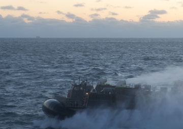 LCAC Debarks USS Wasp (LHD 1)