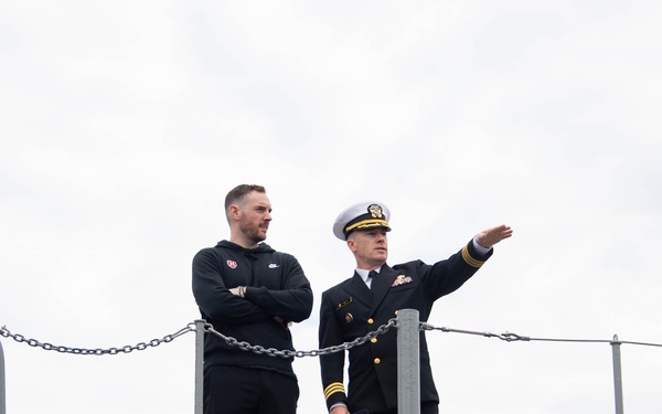 USNA HOST ANNUAL VETERANS CLASSIC TEAMS TOUR