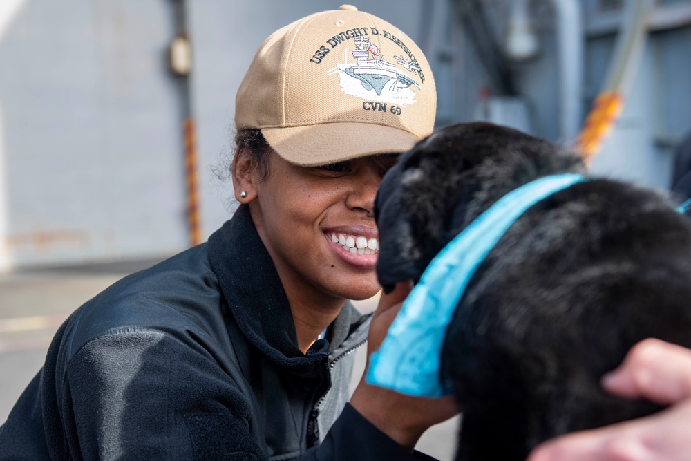 IKE Celebrates Thanksgiving in Naval Station Norfolk