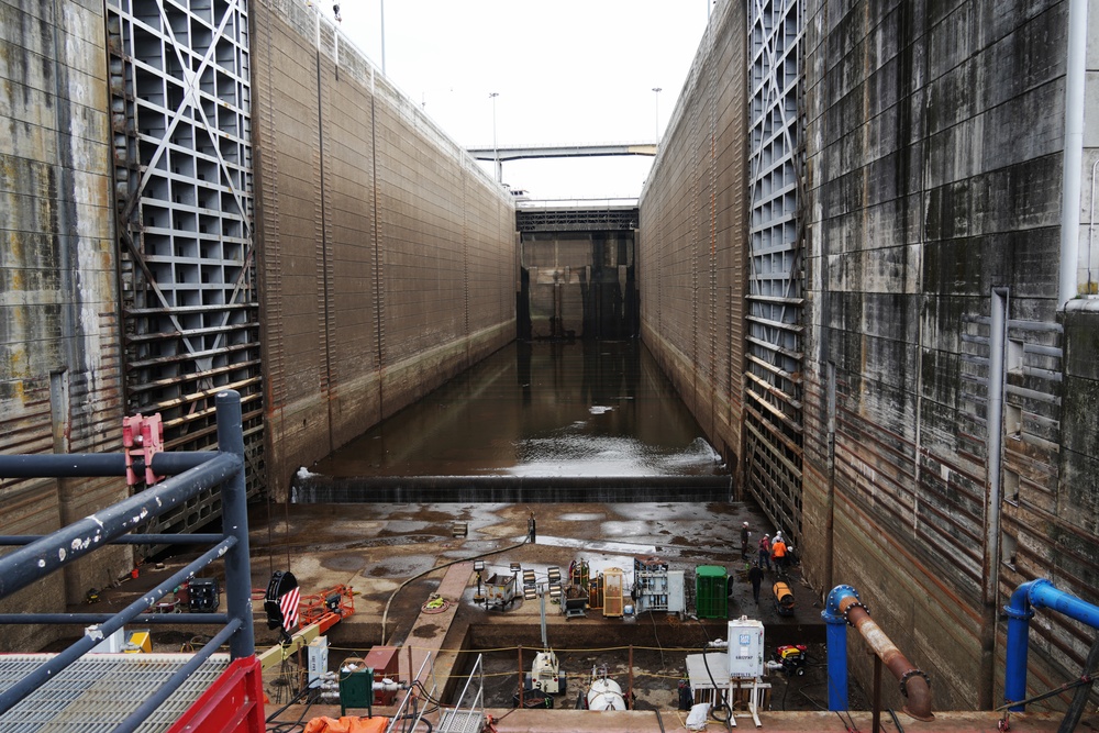 Wilson Lock de-watered for inspection and maintenance