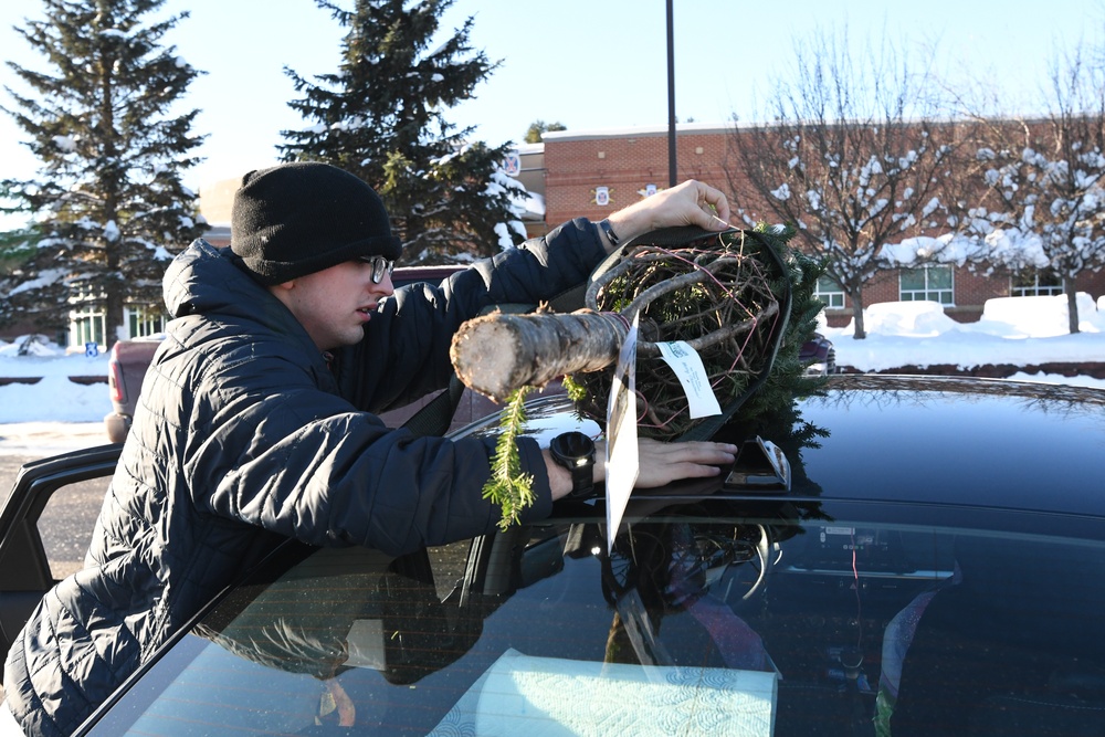 Trees for Troops delivers holiday joy to Fort Drum Soldiers, families