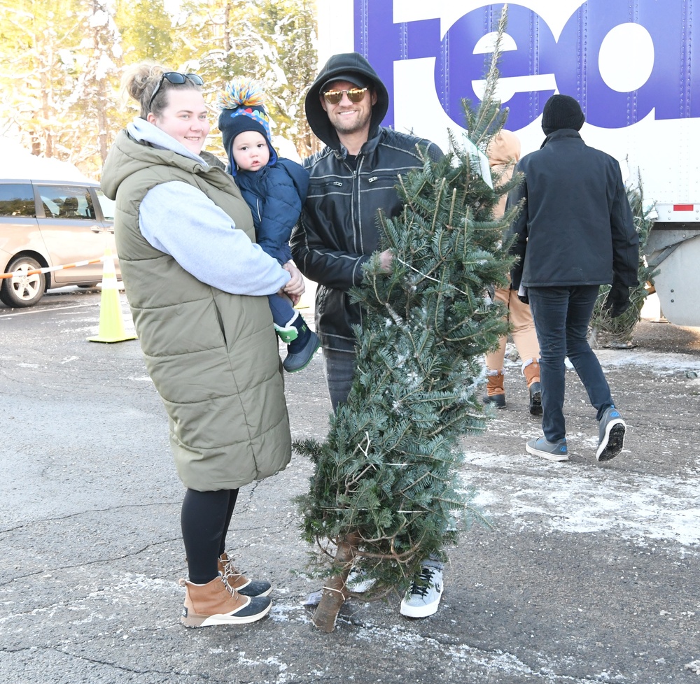 Trees for Troops delivers holiday joy to Fort Drum Soldiers, families