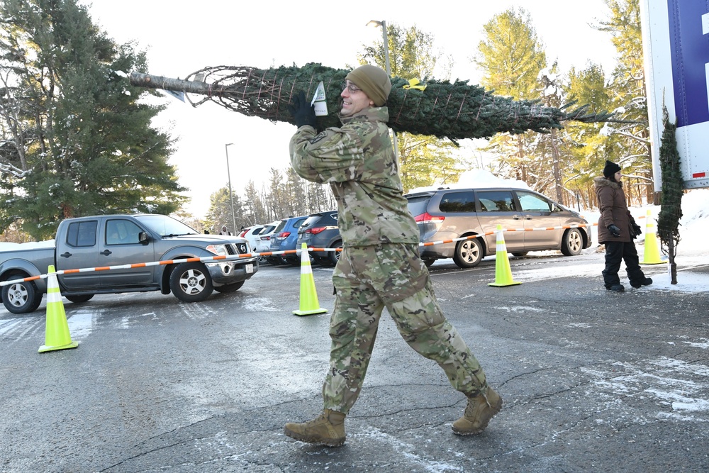 Trees for Troops delivers holiday joy to Fort Drum Soldiers, families