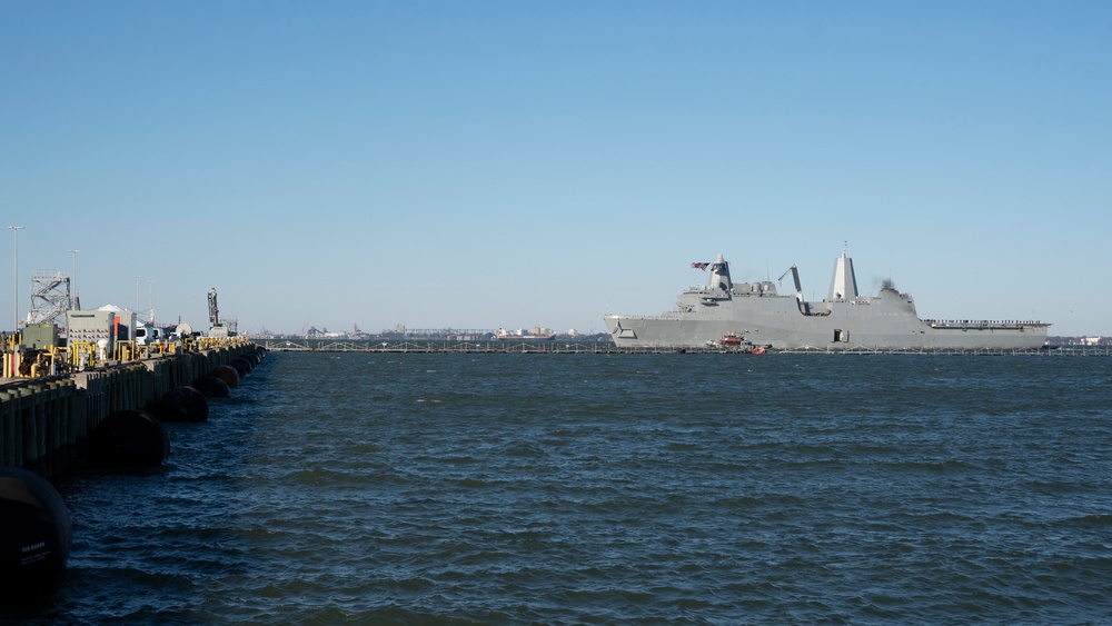 Commander, U.S. 2nd Fleet Welcomes USS New York (LPD 21) Home to Naval Station Norfolk