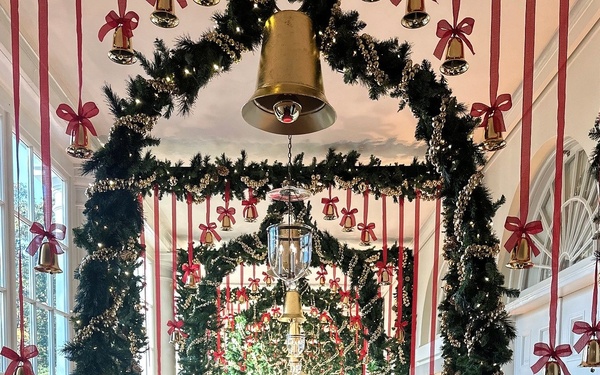 Pa. Guard Soldier attends holiday reception at White House