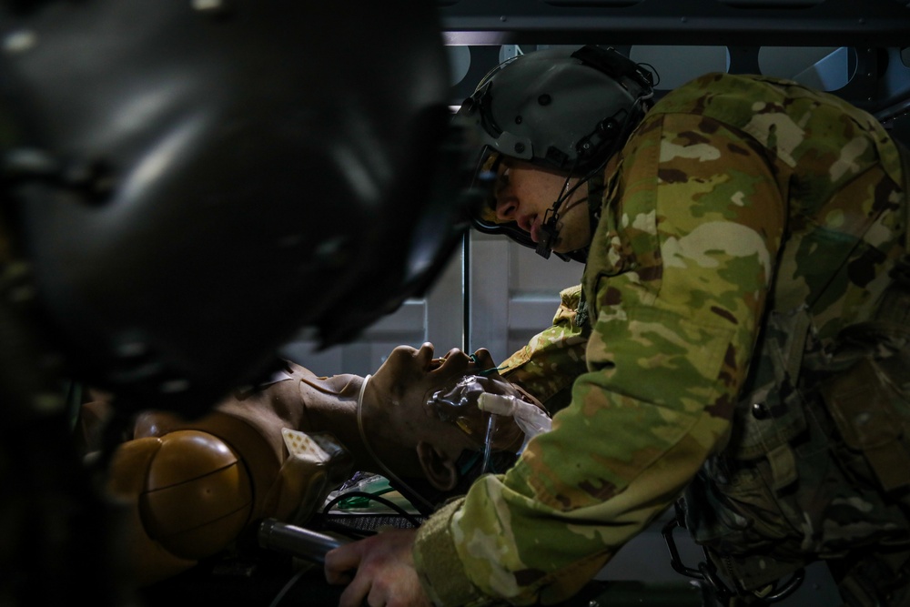 82nd ABN DIV Flight Paramedics Shape Future MEDEVAC Aircraft Design