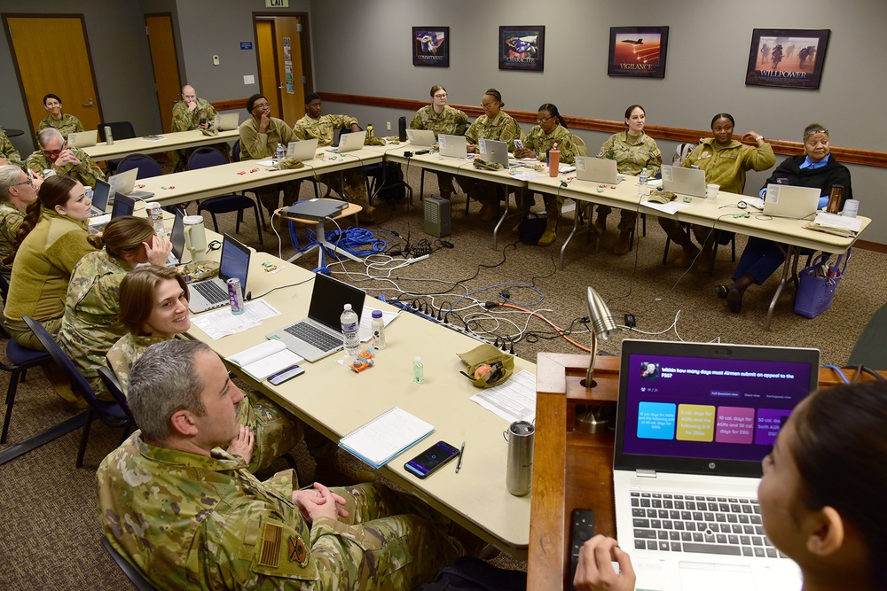 Commander's support staff sharpens skills