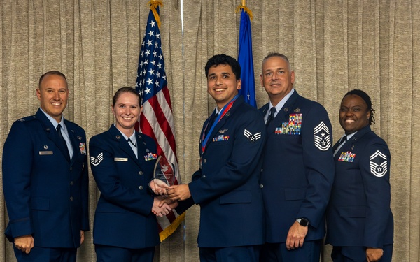 ALS Class 25-A Graduates