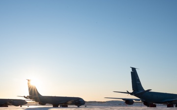 914th KC-135 Stratotanker's sit on Niagara flight line