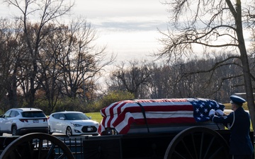 AIRMEN HONOR LATE GENERAL HETTLINGER; FULL HONORS FUNERAL IN TERRE HAUTE