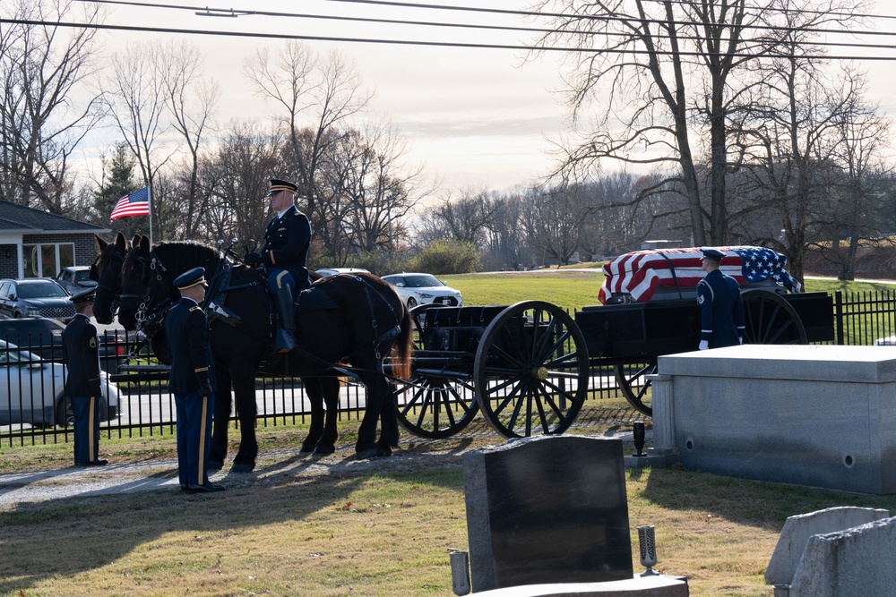 AIRMEN HONOR LATE GENERAL HETTLINGER; FULL HONORS FUNERAL IN TERRE HAUTE